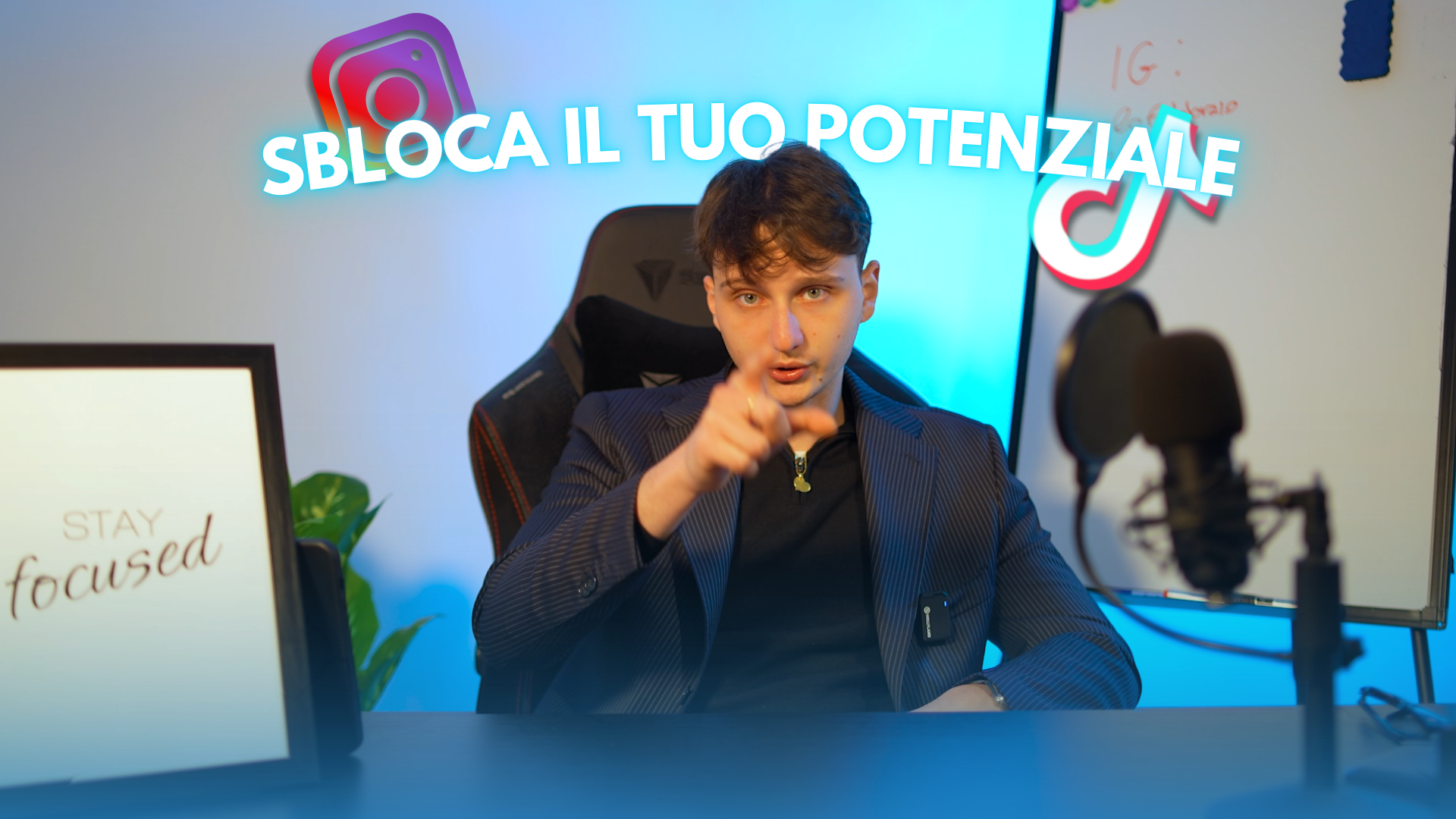 Carica il video: